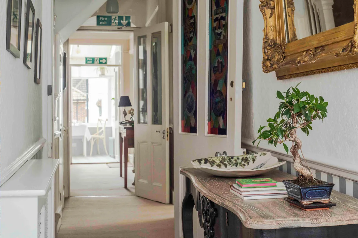 Laindons Hallway Hastings